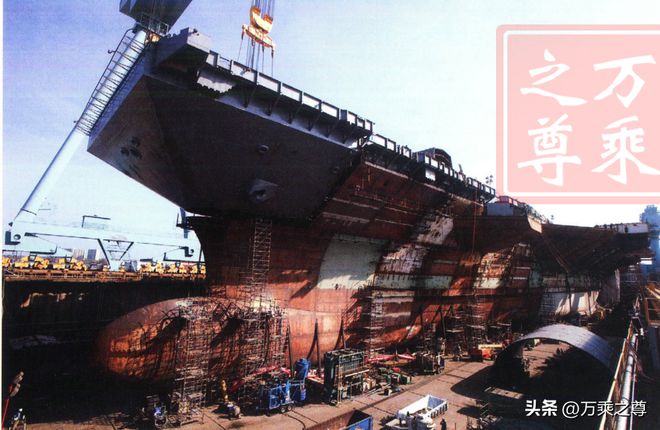 一艘造价相当两艘003型航母海军为什么非要核动力航母(图10)