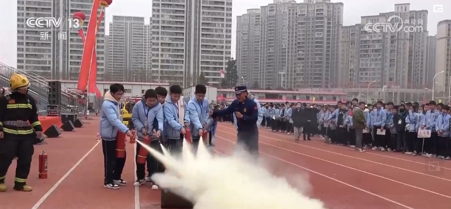 安全教育进校园 提升自我保护和应急处理能力(图4) 安全教育进校园 提升自我保护和应急处理能力(图4)