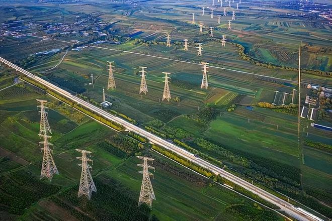 总负债突破3万亿！14亿人养不起中国电力？是员工福利太高？(图3)