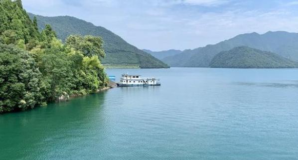 中国建国后自行设计自制设备、自主建设的第一大型水力发电站(图3)