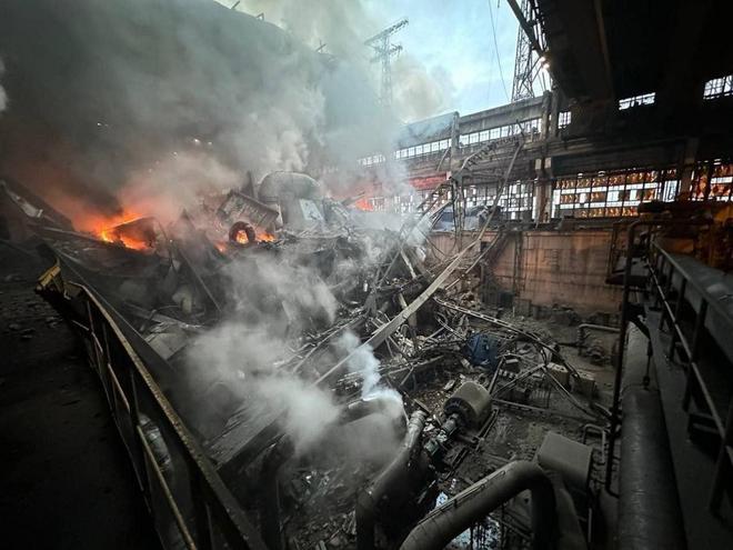俄罗斯发狠动用高超声速导弹攻击电力设施乌克兰陷入供电困局(图1) 俄罗斯发狠动用高超声速导弹攻击电力设施乌克兰陷入供电困局(图1)