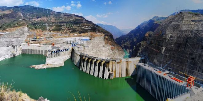 中国建材总院为白鹤滩“无缝大坝”贡献低热水泥关键技术