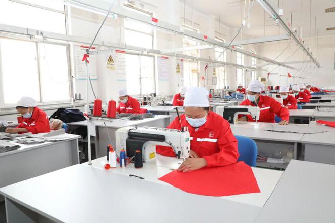 奋进2023丨中国石化自主知识产权阻燃防静电工服正式上架！