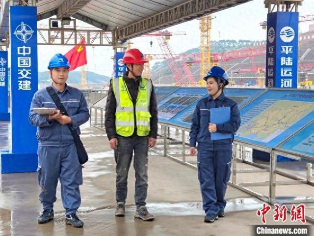 苏圆圆代表：推动电氢协同产业步入“快车道”